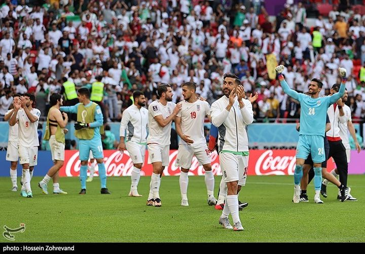 蓝狮在线 — 世界杯主题赛事实拍风格头图